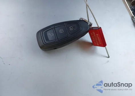 2012 Ford Focus Titanium z USA, uszkodzony, nr VIN 1FAHP3J20CL444584